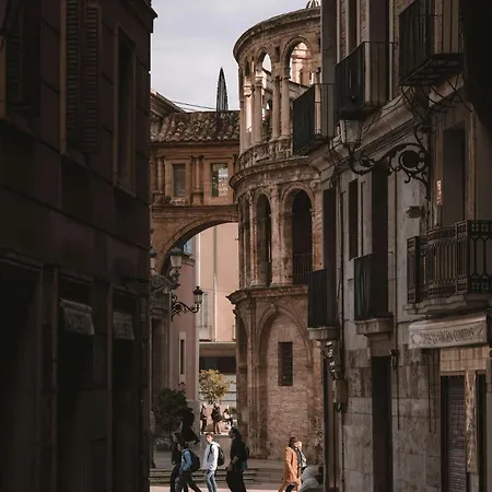 Comfort & Charm In The Center