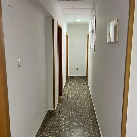 Modern In The Roja Of