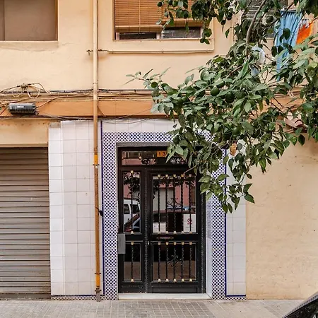 アパート Loft Con Balcon Cercano Al Centro De バレンシア