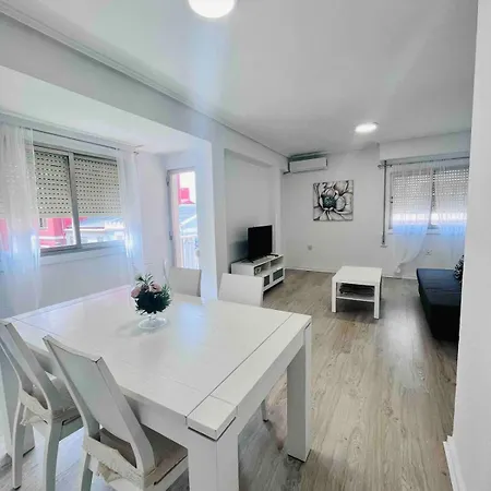 Cerca De Playa Arenas Con Balcon Apartman