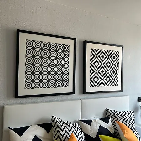 Amazinn Places Casa Calabuig Puerto - No Ascensor - Ξενοδοχείο με διαμερίσματα