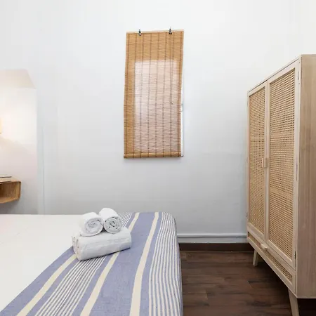 Апартаменты Travel Habitat Cabanyal *