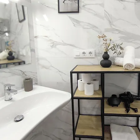 Estudio Tranquilo Cerca Del Centro