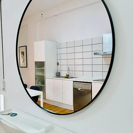 Reina Loft *