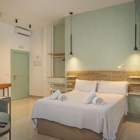 Gulliver Aparthotel 4*