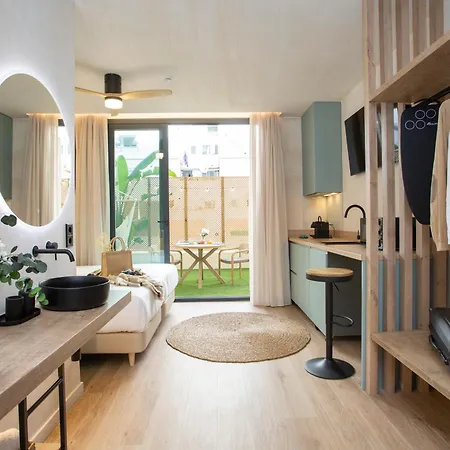 Nomad Haux Mestalla Pensionat 3*