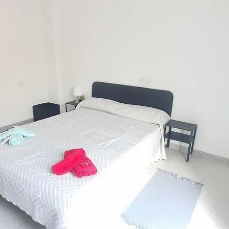 Habitación en casa particular Céntricas Y Tranquilas En Vivienda Compartida Valencia