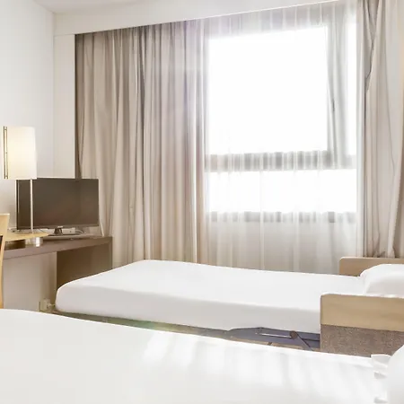 Hotel Ilunion 4 Valencie