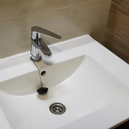 Apartman Artes 32-4 - Private Sunny Terrace & 2 Baths *