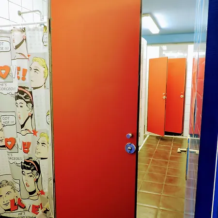 Hostel Feetup Backpackers *