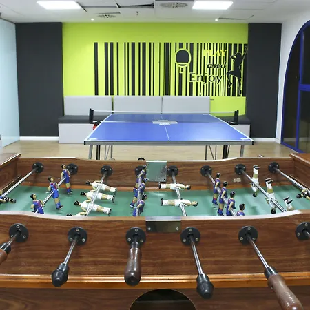 Juvenil Colegio Mayor Galileo Galilei Apartmán