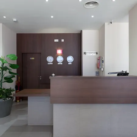 Olympia Universidades 3* ולנסיה