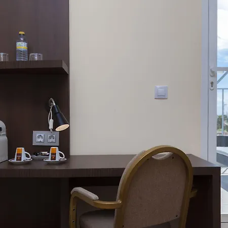 מלון Olympia Universidades ולנסיה