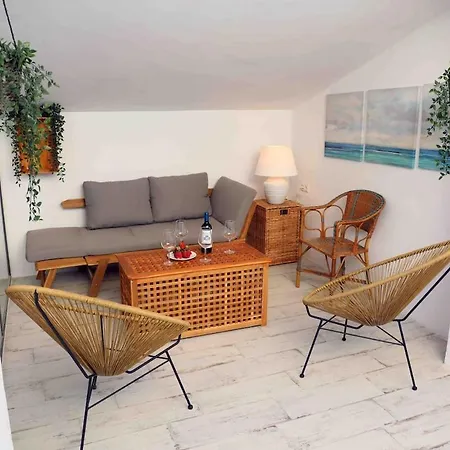 Apartment Fisherman House *