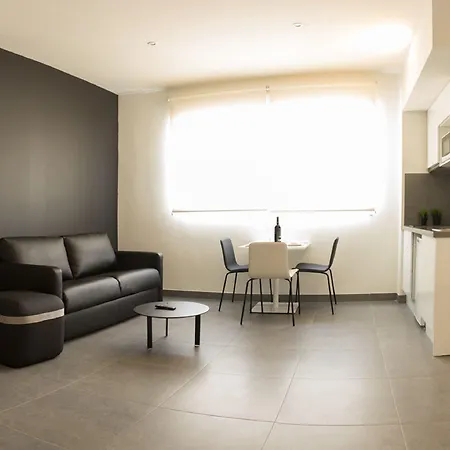 Soho Aparthotel 4*