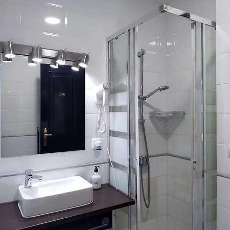 Flats Friends Plaza De La Reina Affittacamere