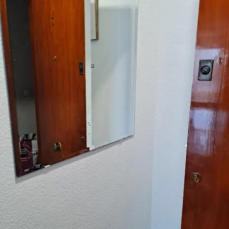 Comfortable In The Feria 2 Area *