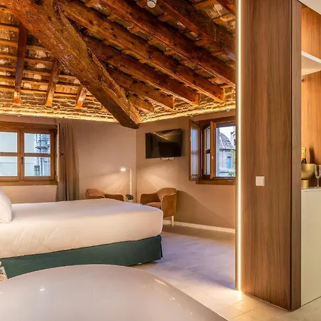Axel (adults Only) 4* Valenza