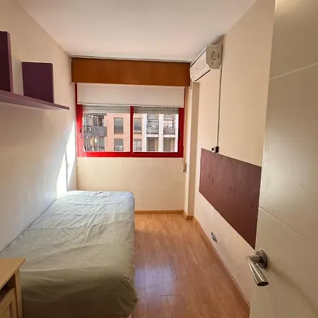 Ciudad De Artes Y Arena Roig Apartmento * فالنسيا