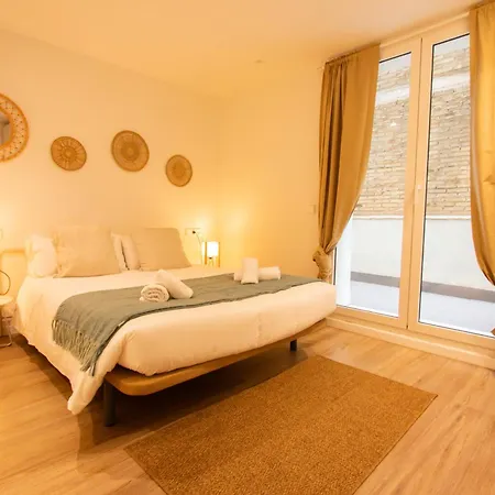 Familiar En Centro - Plaza Ayuntamiento *