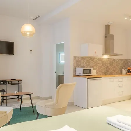 Gorgeous Close To Centre Aparthotel Valencia