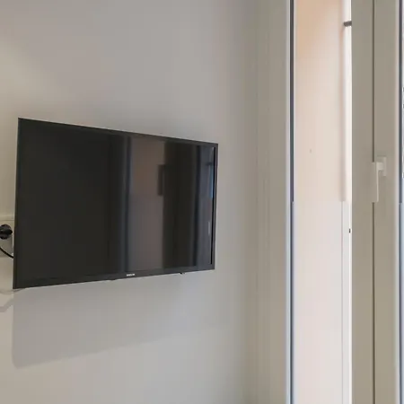 Comfortable Close To Centre Гостевой дом