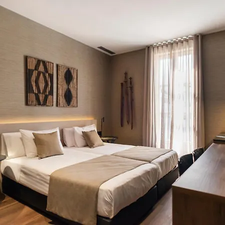 Blanq Gran Via Отель 4*