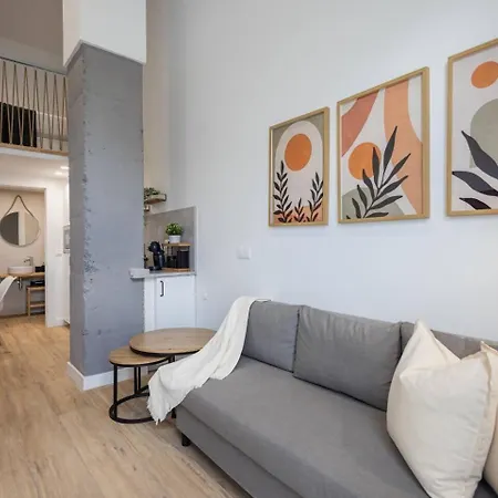 Apartment Estudio Con Altillo En Malilla Cerca De La Fe