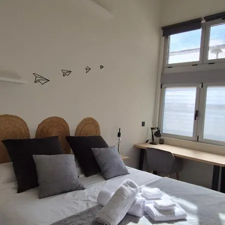 Excepcional Amplio Apartamento Industrial Fallas Hasta 6, Wifi Gratis Cuna