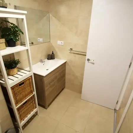 Ross - Flat With The Amenities Apartment *