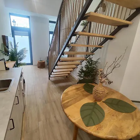 Loft Acogedor Junto Al Roig Arena Daire