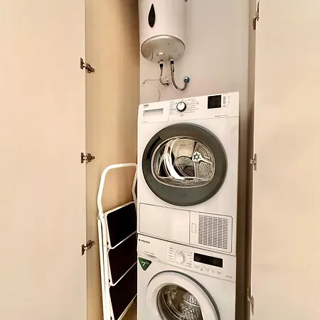 Joaquin Costa Urban Flat *