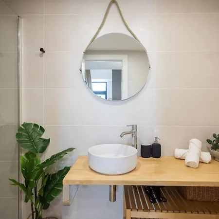 Apartment Estudio Con Altillo En Malilla Cerca De La Fe *