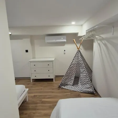 Excepcional Amplio Apartamento Industrial Fallas Hasta 6, Wifi Gratis Cuna Valencia