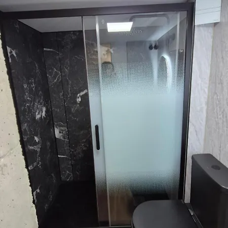 Excepcional Amplio Apartamento Industrial Fallas Hasta 6, Wifi Gratis Cuna *