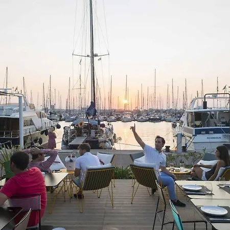 The Cabanal House - 10 Min To Ocean, Fastwifi, Ac, Coffee Apartment *