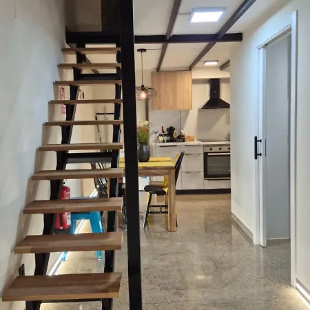 Excepcional Amplio Apartamento Industrial Fallas Hasta 6, Wifi Gratis Cuna * Valencia