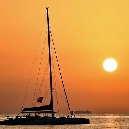 The Cabanal House - 10 Min To Ocean, Fastwifi, Ac, Coffee