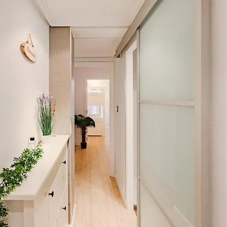 Apartment The Cabanal House - 10 Min To Ocean, Fastwifi, Ac, Coffee Valencia