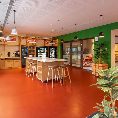 Szálloda Easyhotel Ciutat Vella 2*
