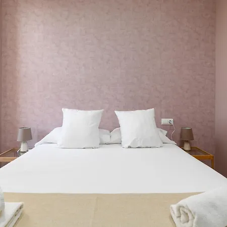 Adarve Flats Apartamento *