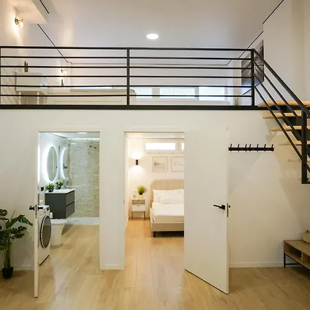 Apartment Cliff *