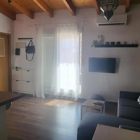 Piso Con Terraza En Cabanyal