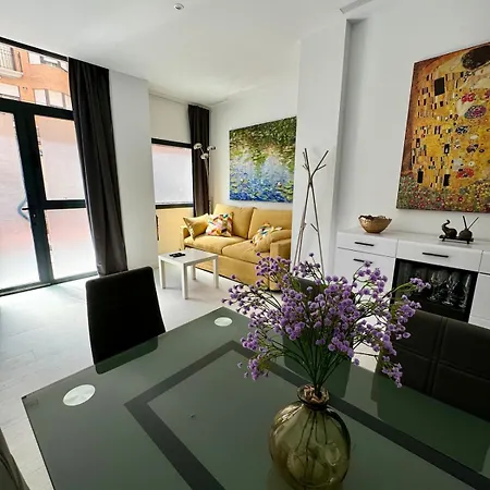 6 Personas Oceanografic Ciencias Roig Arena Apartmán *