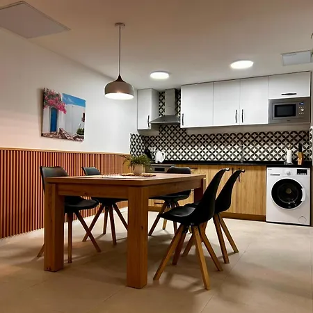 Amplio Cerca Centro Historico Y Turia 5pax 2 Bath Appartamento Valenza