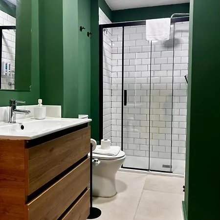 Amplio Cerca Centro Historico Y Turia 5pax 2 Bath Appartamento Valenza