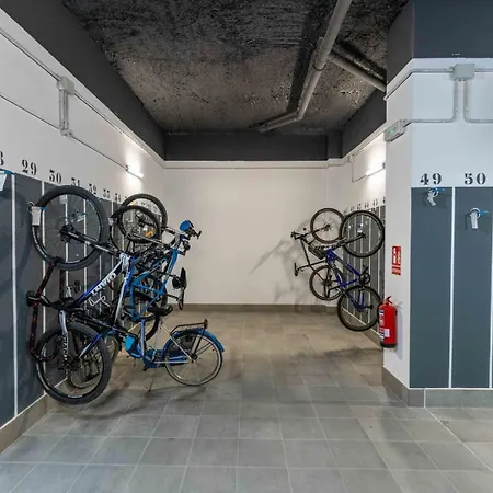 Brand New And Stylish 1 Bdr By Invalencia Apartment *