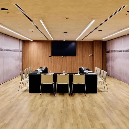 Hotel Novotel Lavant