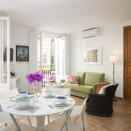 Apartment Singularstays Roteros
