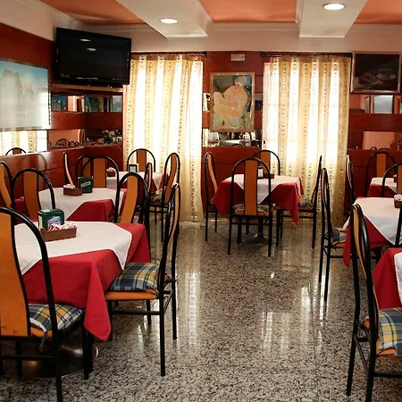 Hotel Villarreal 3*